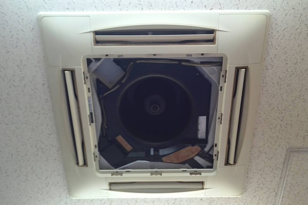 エアコンクリーニング パーツの設置