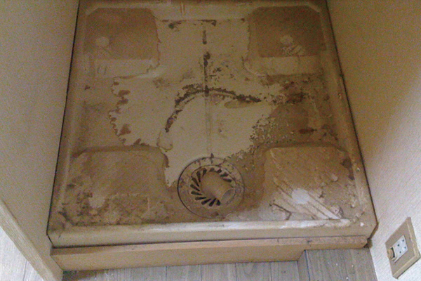 洗濯パンのクリーニングサービス、清掃前