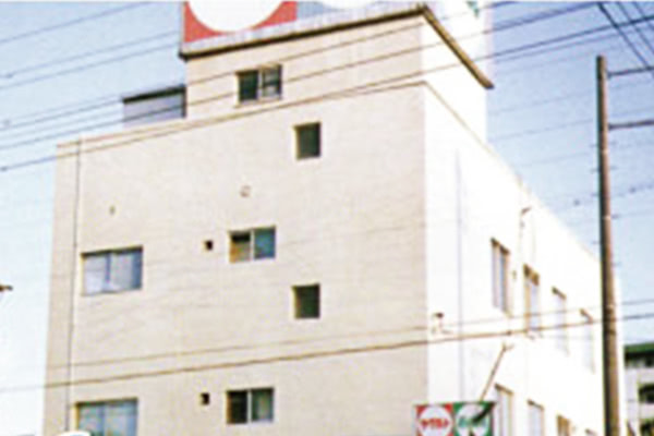 尼崎市での大型スーパーの外壁洗浄後